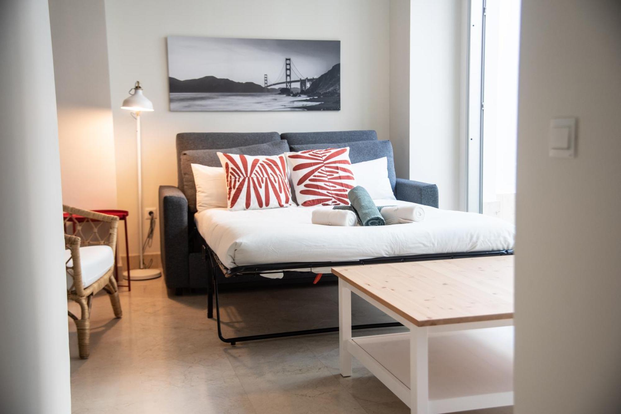 Tentudia Charming Apartments With Private Roof-Top Or Patio In San Bernardo By Ocityzen Seville Ngoại thất bức ảnh