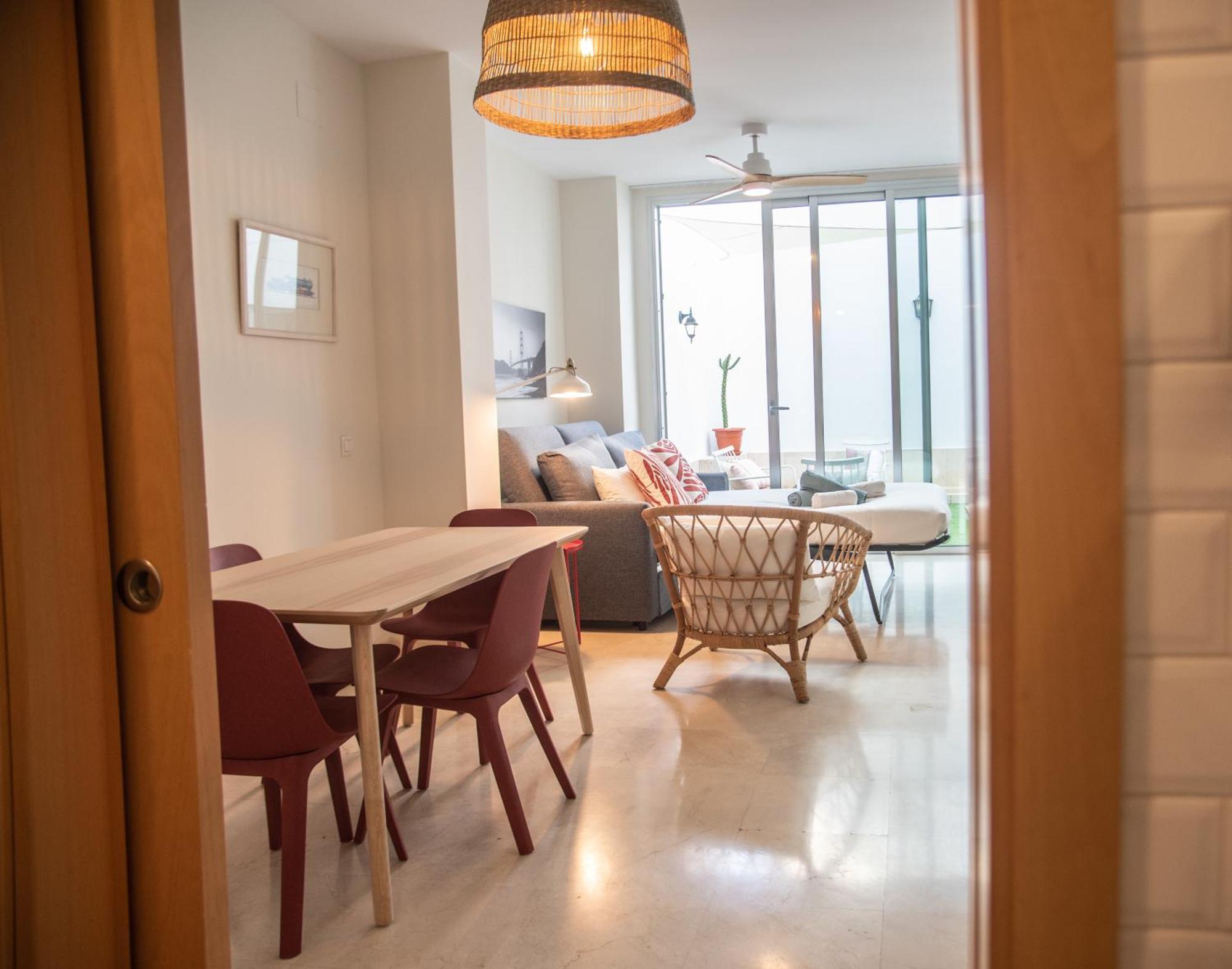 Tentudia Charming Apartments With Private Roof-Top Or Patio In San Bernardo By Ocityzen Seville Ngoại thất bức ảnh