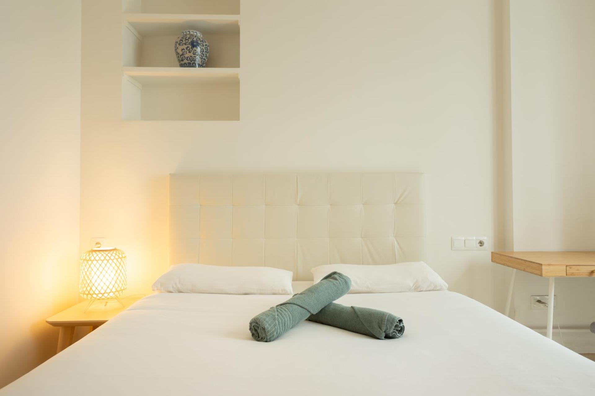 Tentudia Charming Apartments With Private Roof-Top Or Patio In San Bernardo By Ocityzen Seville Ngoại thất bức ảnh
