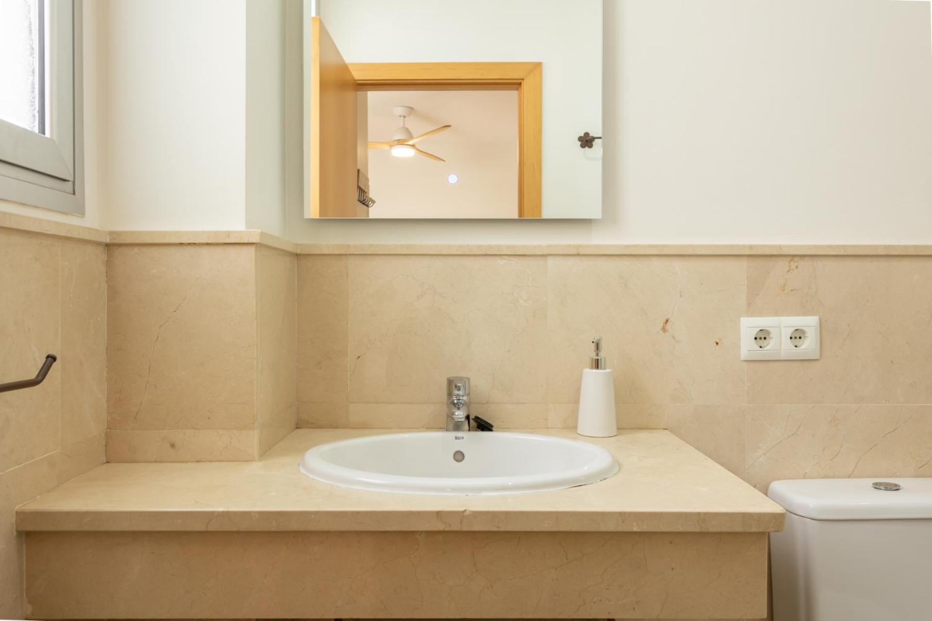 Tentudia Charming Apartments With Private Roof-Top Or Patio In San Bernardo By Ocityzen Seville Ngoại thất bức ảnh