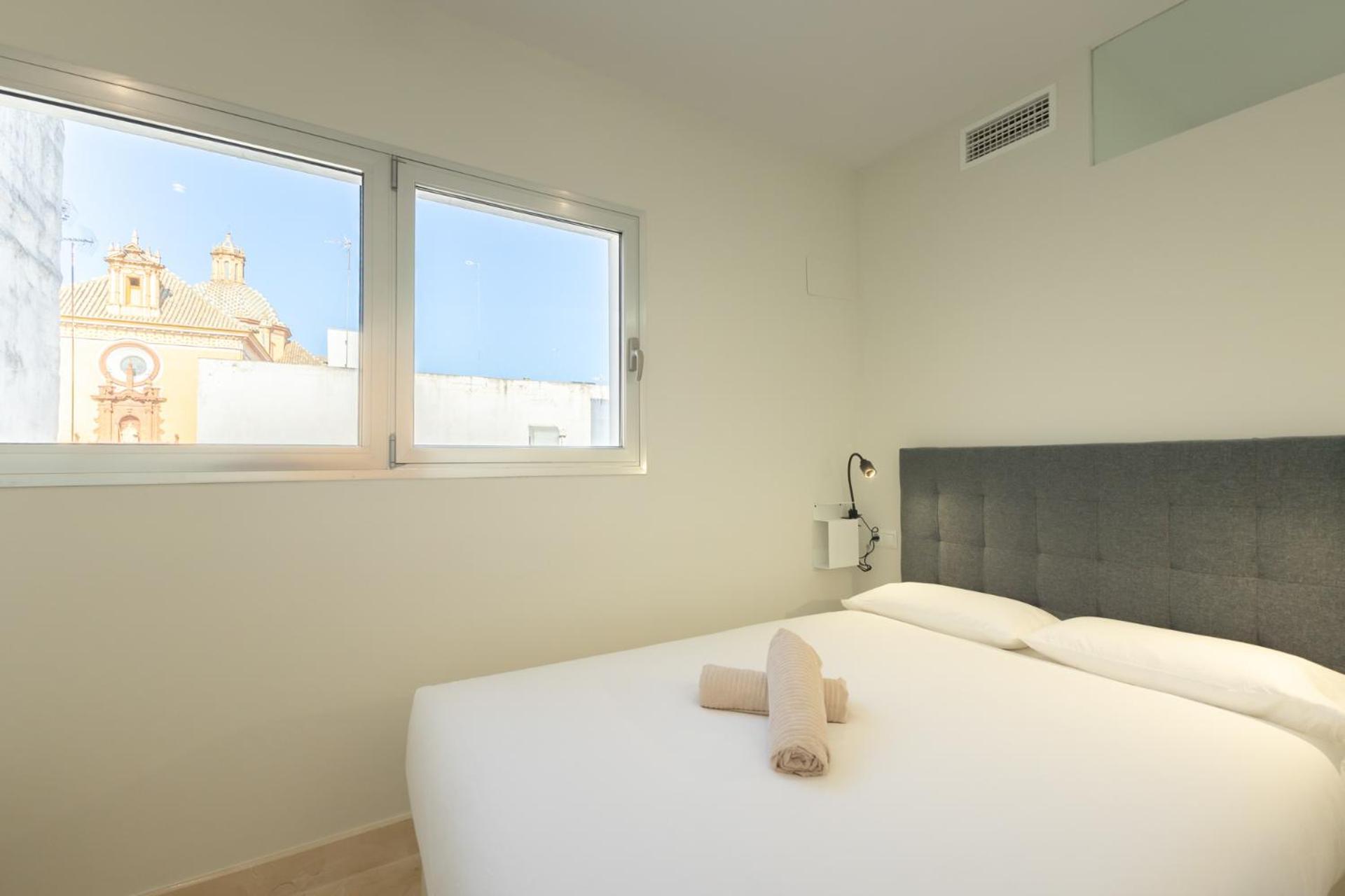 Tentudia Charming Apartments With Private Roof-Top Or Patio In San Bernardo By Ocityzen Seville Ngoại thất bức ảnh