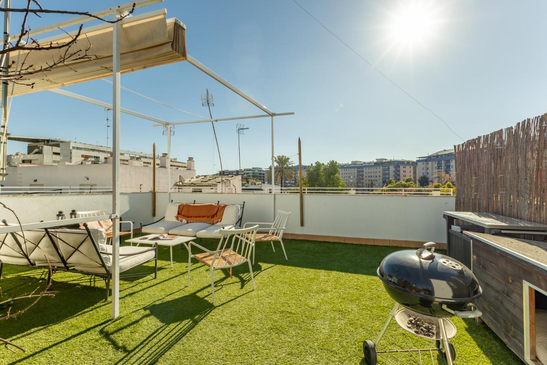 Tentudia Charming Apartments With Private Roof-Top Or Patio In San Bernardo By Ocityzen Seville Ngoại thất bức ảnh